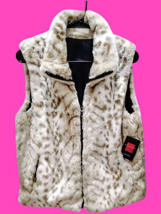 Gallery Jackets & Blazers - 🤍*Leopard Snow-Print *GALLERY* Super Soft Faux Fur Vest🤍